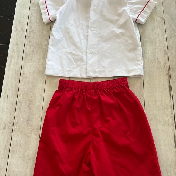 2 T boys top and bottom - Picture 2 of 6